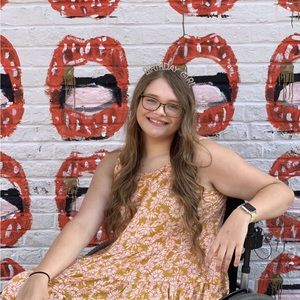 Meet your Posher, Kayla